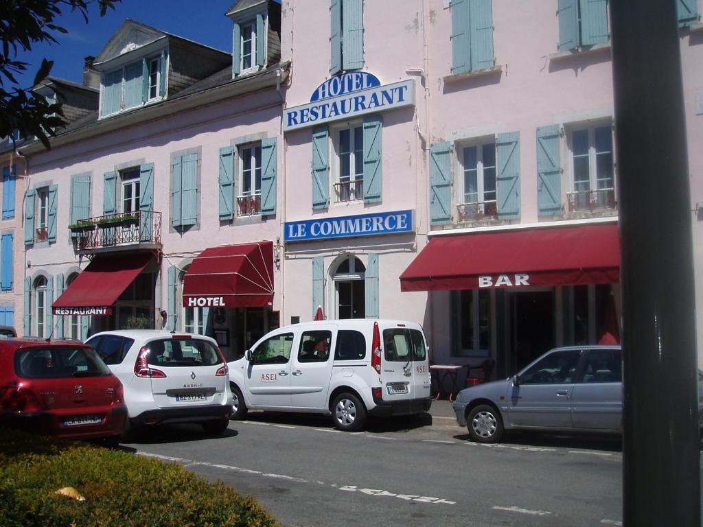 Hotel Le Commerce Bagnères-de-Bigorre Habitación foto